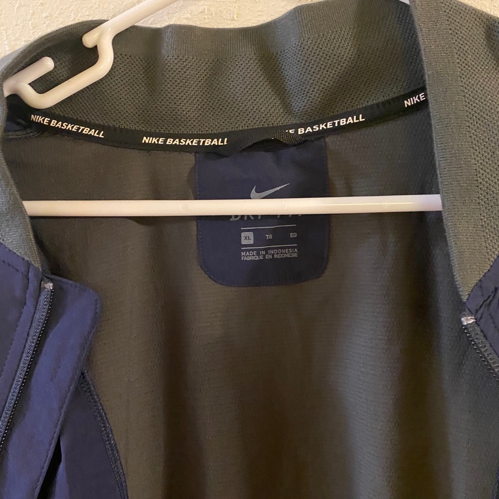 NIKE  JACKET - Picture 6 of 9